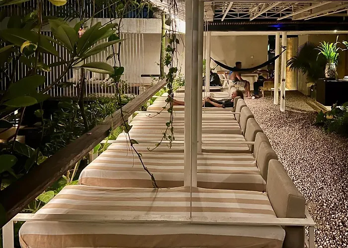 The Hide (adults Only) Hostel *