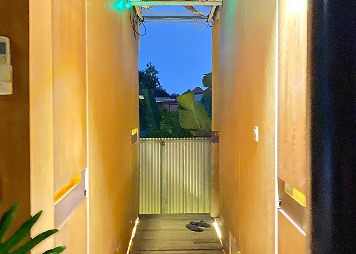 The Hide (adults Only) Hostel *